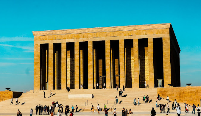 انتقال لیر و یورو به آنکارا ترکیه - صرافی امرالد